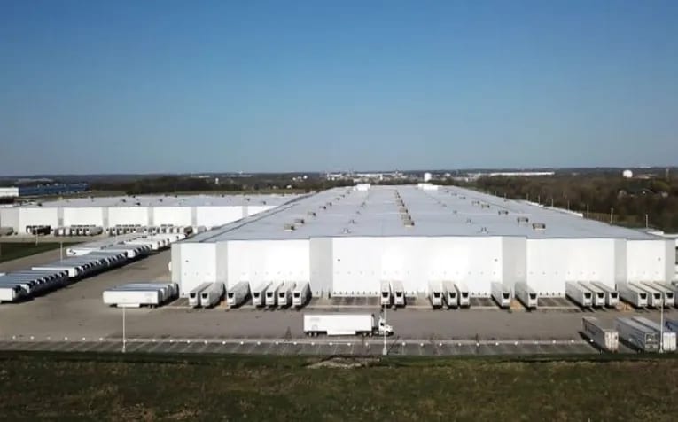 Break-bulk warehouse in Joliete, Illinois (1,388,000 square feet).