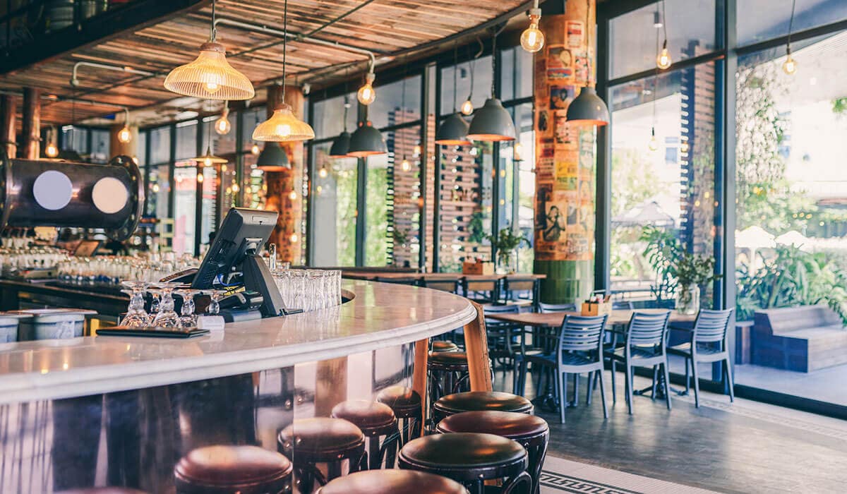 Qué necesitas saber para comprar un bar